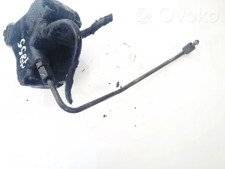 Hyundai Trajet Tuyau d'alimentation conduite de carburant 