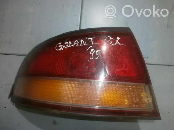 Mitsubishi Galant Galinis žibintas kėbule 0431612