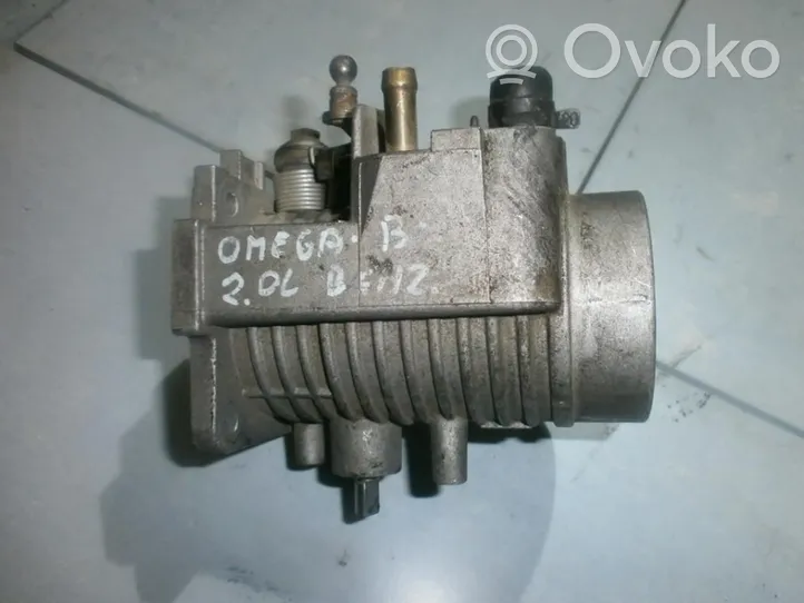 Opel Omega B1 Throttle valve 90449620