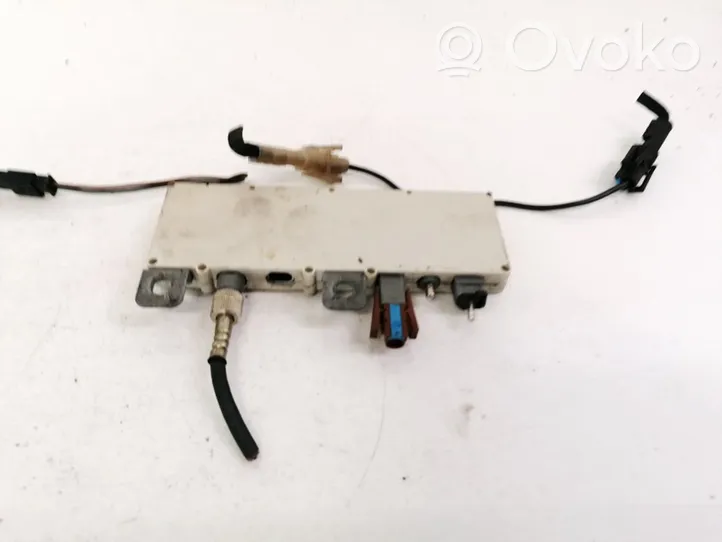 BMW 5 E39 Antenna control unit 65258378090