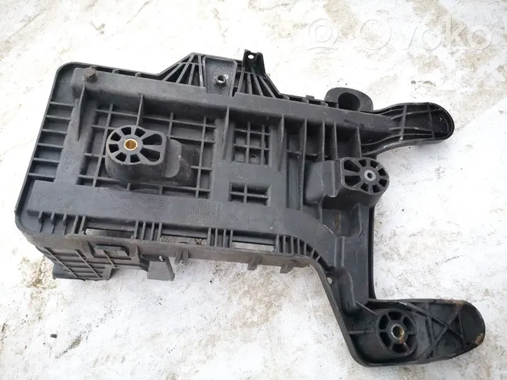 Volkswagen Golf Plus Vassoio scatola della batteria 1k0915333c