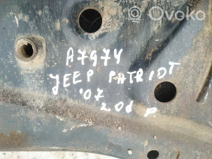 Jeep Patriot Rama pomocnicza przednia 