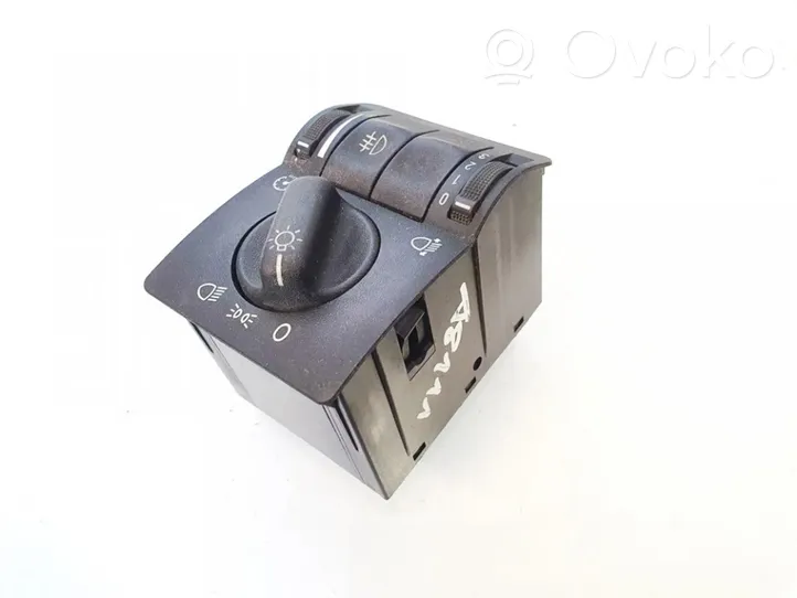 Opel Astra G Light switch 318010091