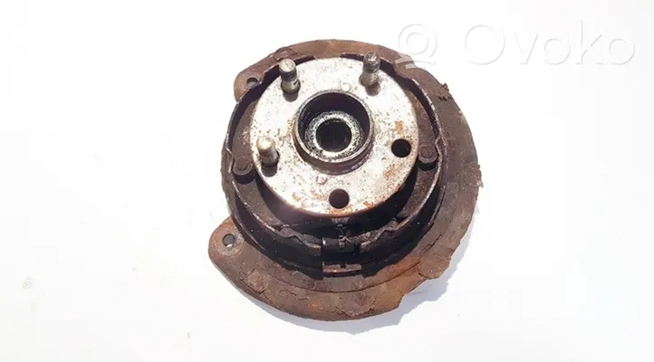 Subaru Legacy Rear wheel hub 