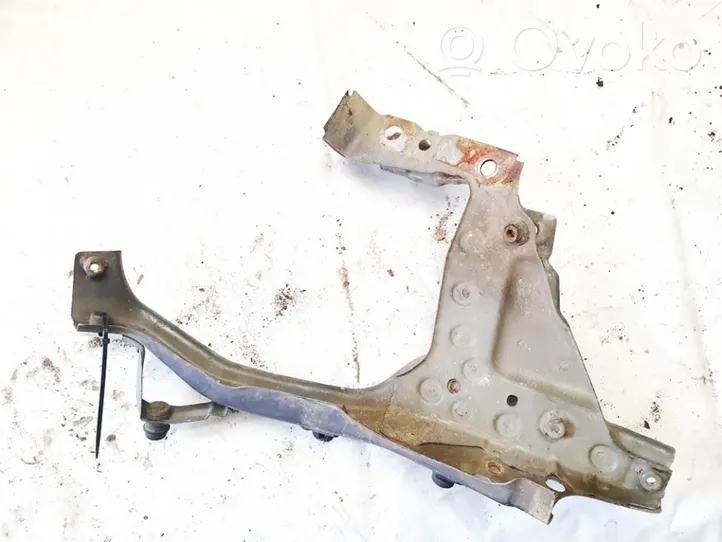 Opel Zafira B Radiator support slam panel 