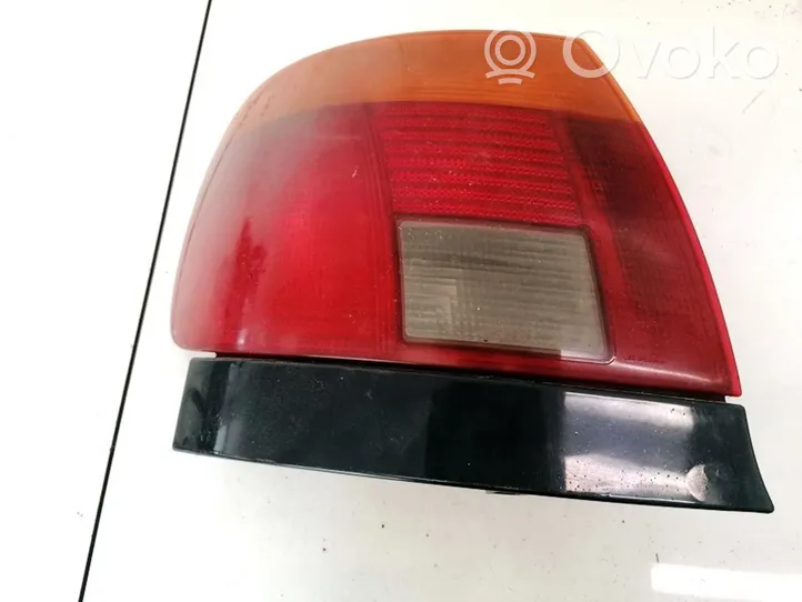 Audi A4 S4 B5 8D Galinis žibintas kėbule 8d0945095a