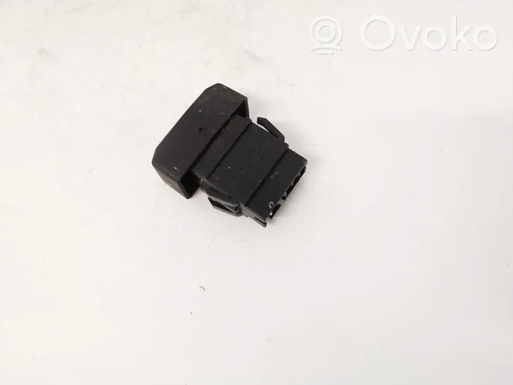 Renault Clio I Central locking switch button 