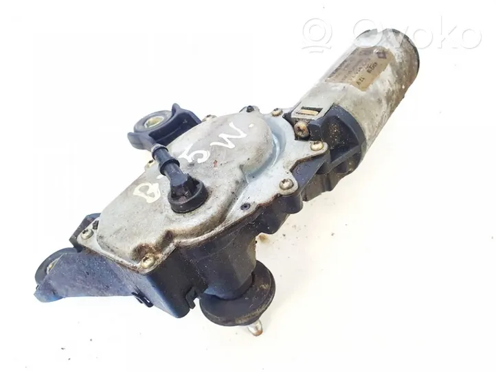 Volkswagen PASSAT B5 Motor del limpiaparabrisas trasero 8L0955711