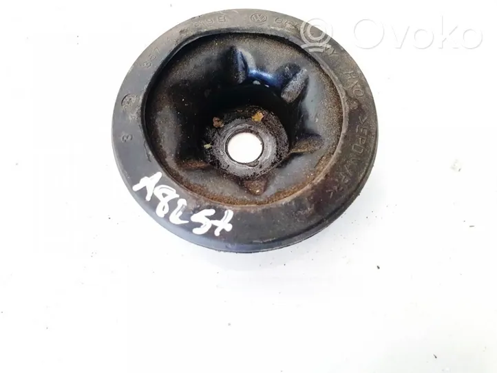 Volkswagen Golf III Supporto di montaggio della molla elicoidale 357412319b