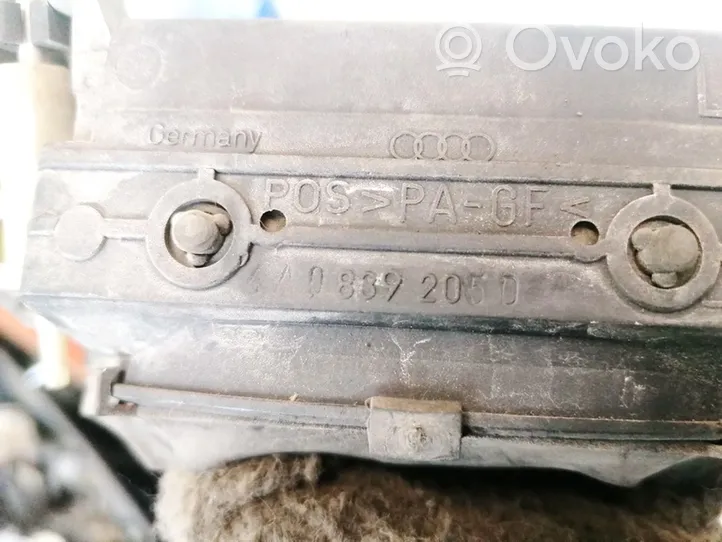 Audi 80 90 S2 B4 Išorinė atidarymo rankena 4A0839205D