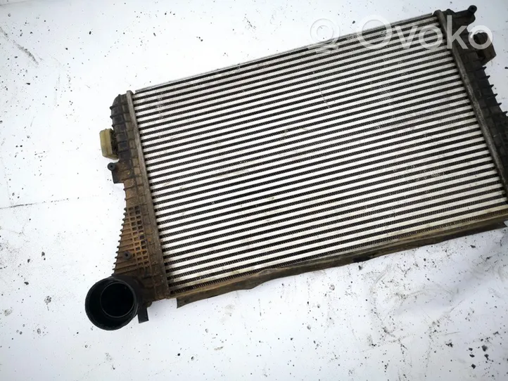 Volkswagen Touran I Chłodnica powietrza doładowującego / Intercooler 1k0145803l