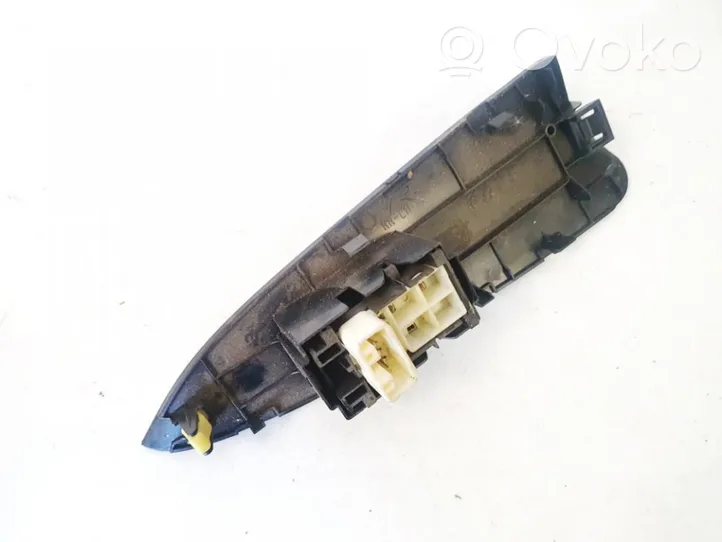 Toyota RAV 4 (XA30) Interruttore di controllo dell’alzacristalli elettrico 74272-42010