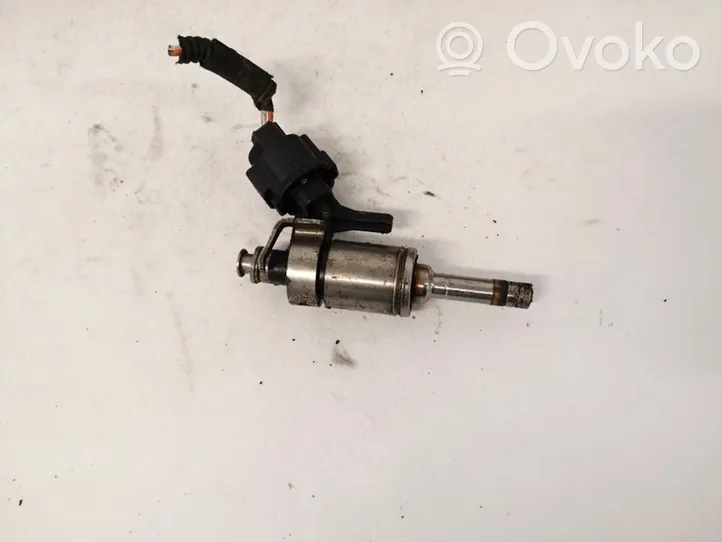 Audi A4 S4 B9 Fuel injector 0261500