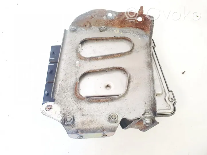 Peugeot 4007 Engine control unit/module 0281013666