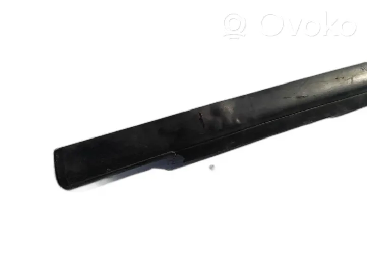 Citroen Xsara Rivestimento modanatura del vetro della portiera anteriore 96218798