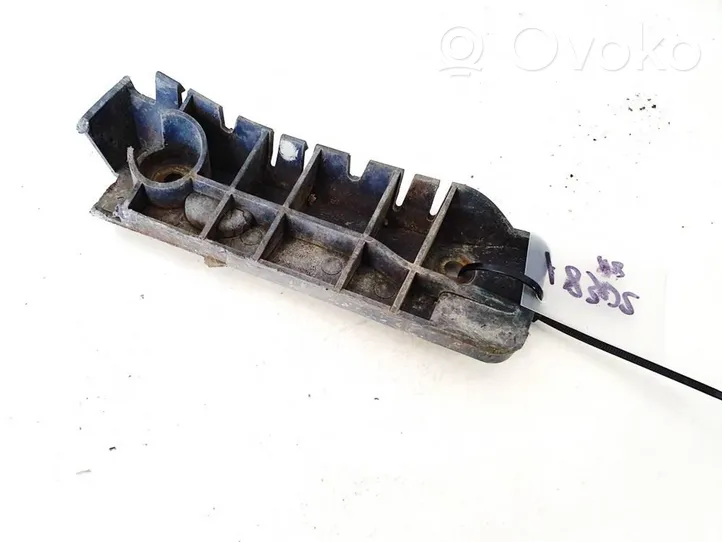 Audi A4 S4 B6 8E 8H Support de montage de pare-chocs avant 8e0807284a