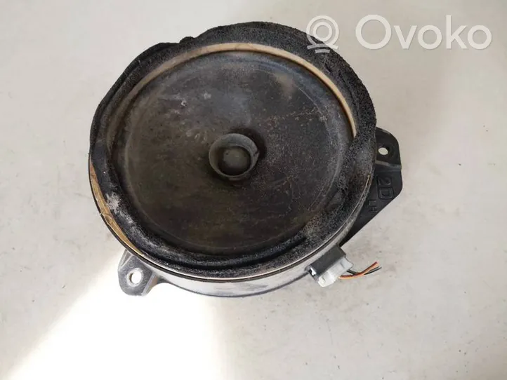 Subaru Legacy Etuoven kaiutin 86301ag011