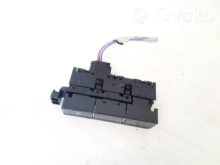 Volkswagen Golf VII Parking (PDC) sensor switch 10204042