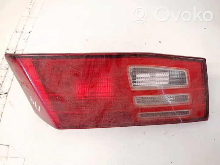 Mitsubishi Galant Luci posteriori del portellone del bagagliaio 22687201