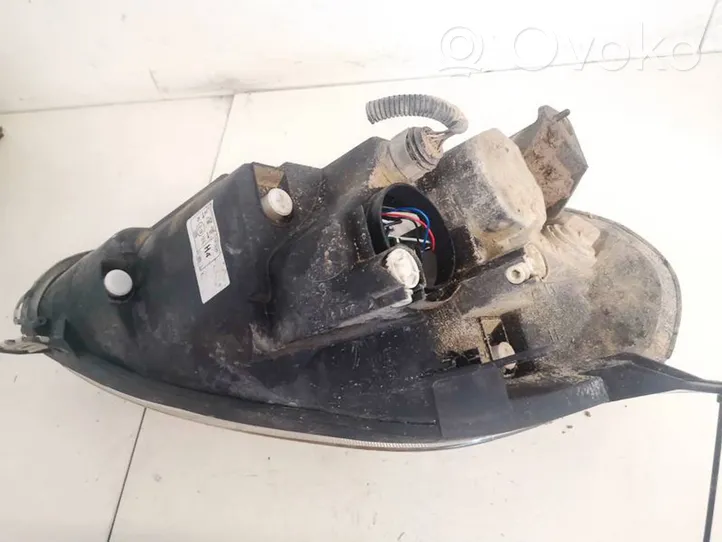 Fiat Punto (188) Lampa przednia 20a850