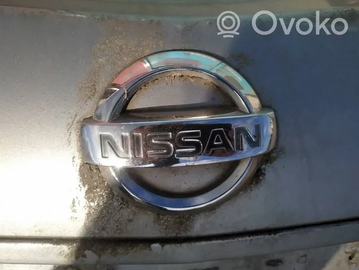 Nissan Primera Gamintojo ženkliukas 