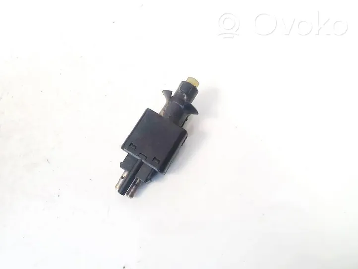 Mercedes-Benz E W124 Bremzes pedāļa sensors 0005457709