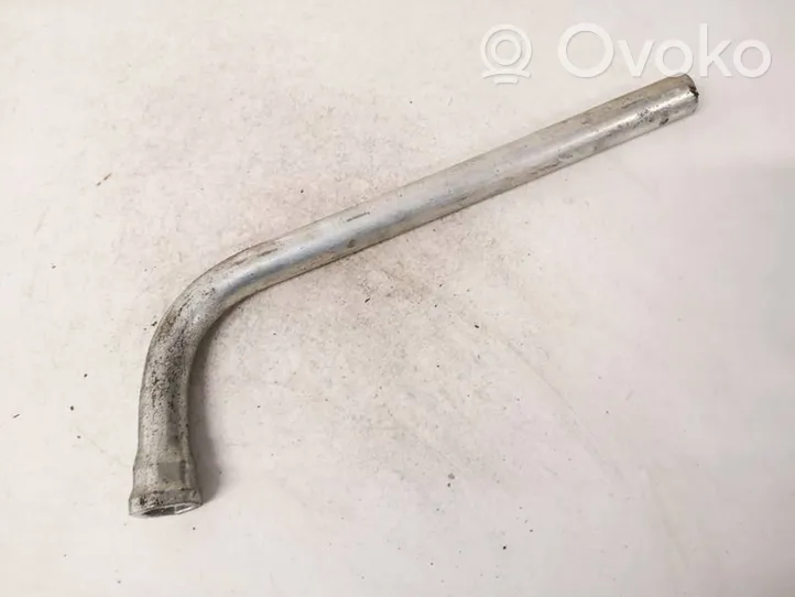 Volkswagen Polo Chiave per dadi della ruota 8n0012219