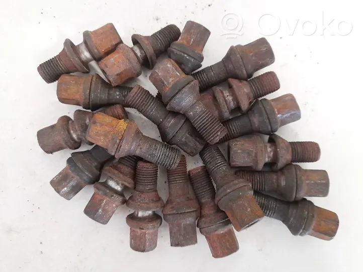 Citroen C8 Nuts/bolts 