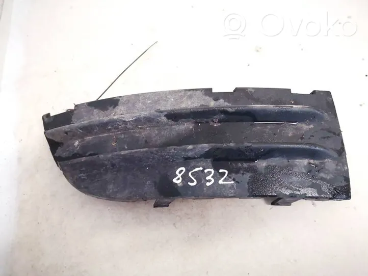 Volvo C30 Mascherina inferiore del paraurti anteriore 30657198