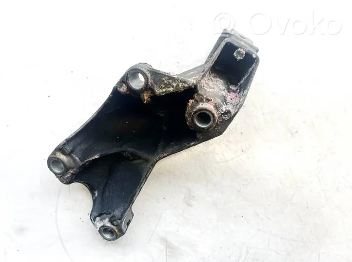 Volkswagen Jetta V Support, suspension du moteur 