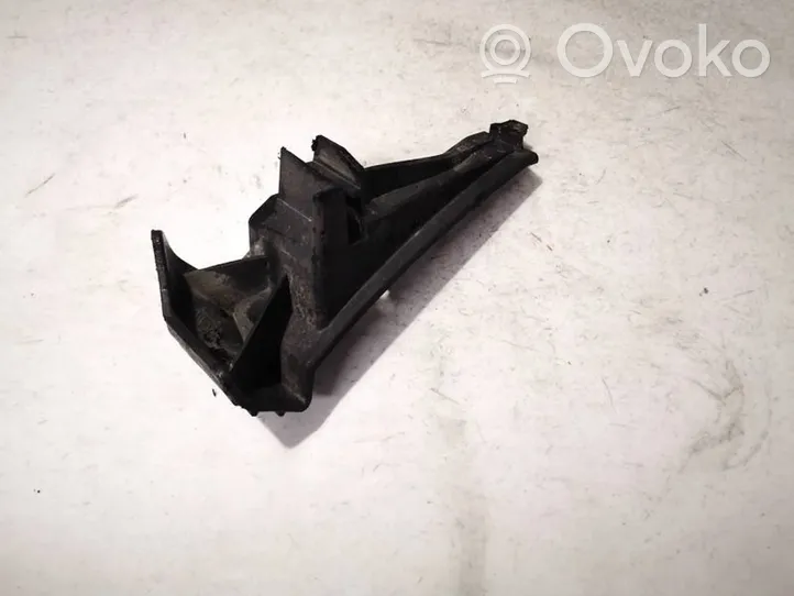 Volvo V50 Support de montage de pare-chocs avant 30678481