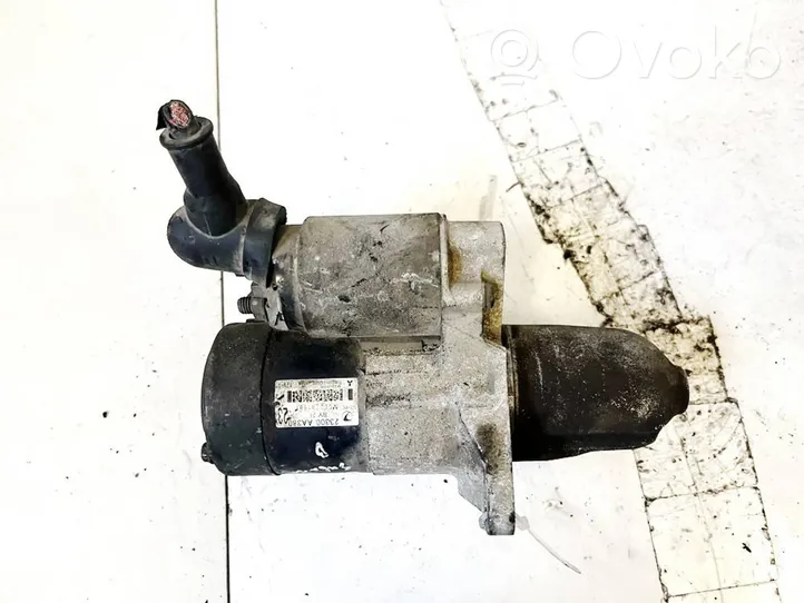 Subaru Forester SF Motor de arranque M000T81681