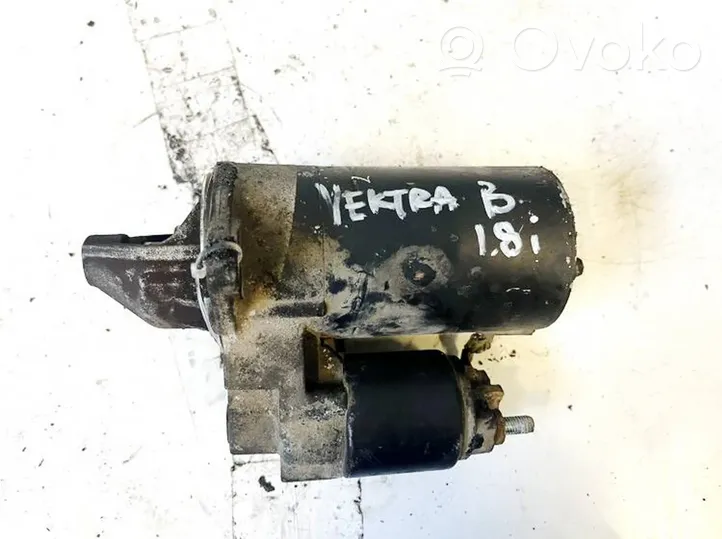 Opel Corsa B Starter motor 001107077