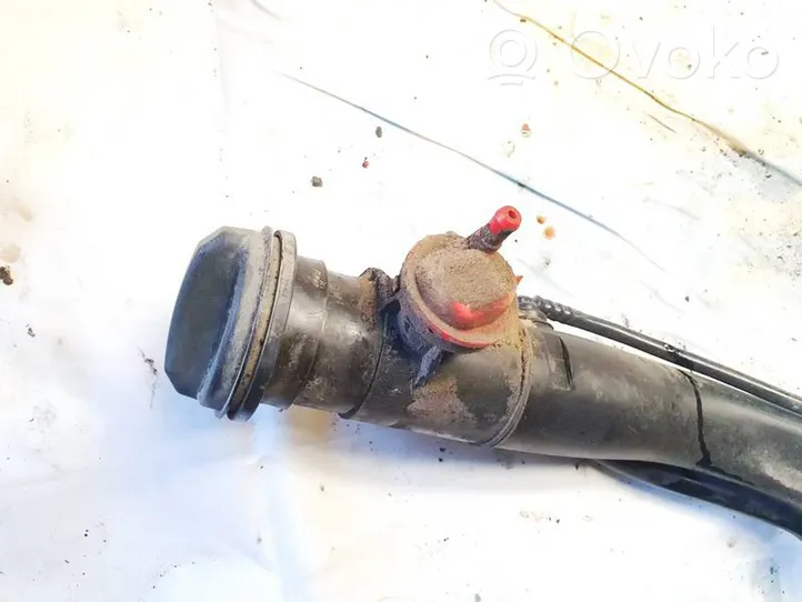 Saab 9-5 Tuyau de remplissage de réservoir de carburant 12756187