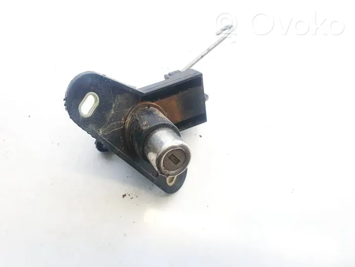 Opel Omega B1 Front door lock (next to the handle) 