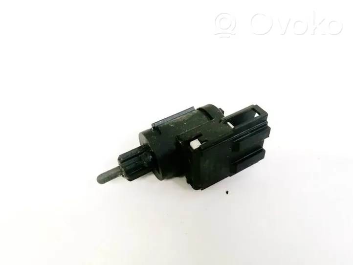 Volkswagen Polo IV 9N3 Brake pedal sensor switch 3b0945511C