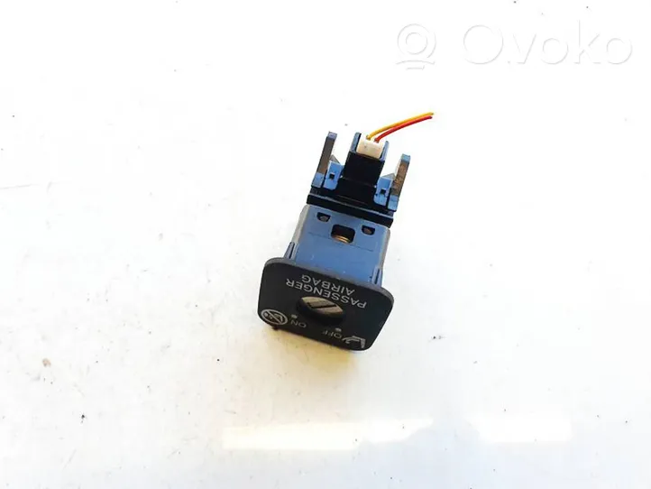 Toyota RAV 4 (XA30) Passenger airbag on/off switch 1960c12