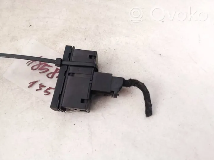 Audi A6 S6 C6 4F Botón interruptor de luz de peligro 4f0941509