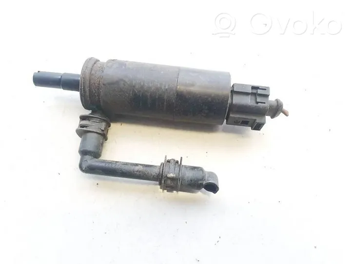 Volkswagen Golf V Tuulilasi tuulilasinpesimen pumppu 3b7955681