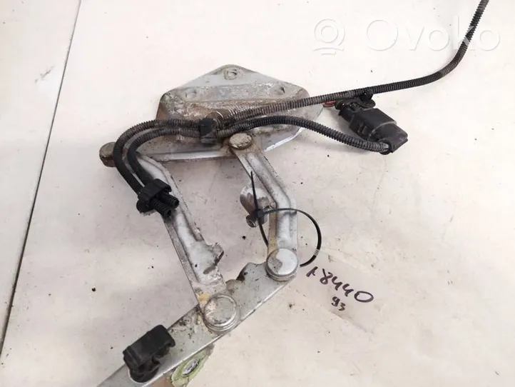 Volkswagen Touareg I Charnière, capot moteur 7l6823302