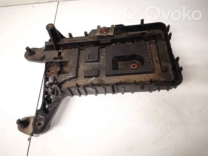 Skoda Octavia Mk2 (1Z) Vassoio scatola della batteria 1k0915333