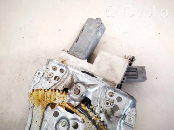 Toyota Avensis T250 Moteur de lève-vitre de porte avant 992046100