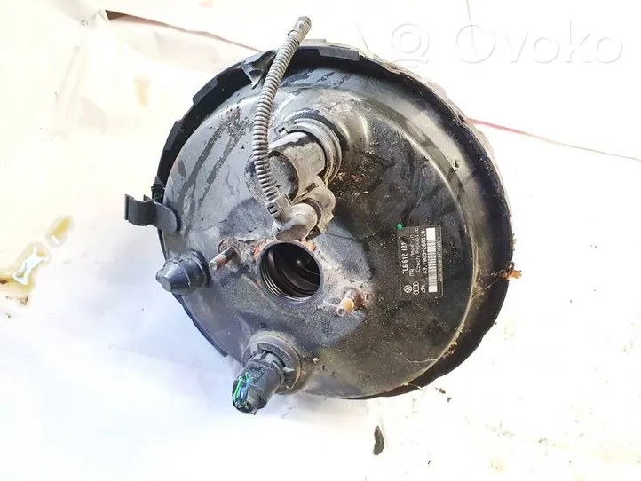 Volkswagen Touareg I Brake booster 7l6612101