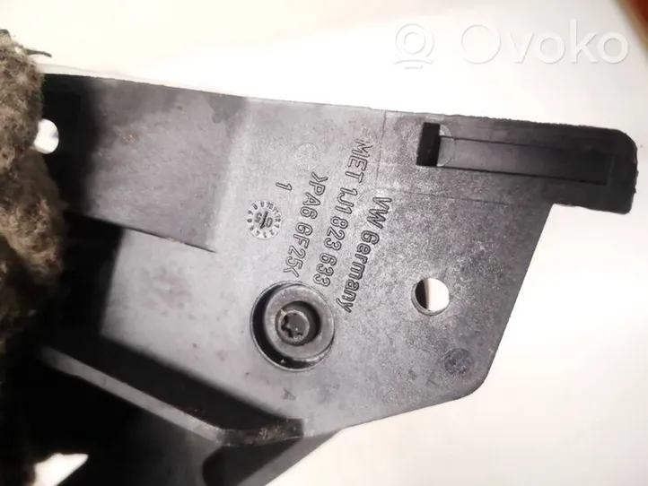 Skoda Octavia Mk2 (1Z) Rączka / Uchwyt otwierania pokrywy przedniej / maski silnika 1j1823633
