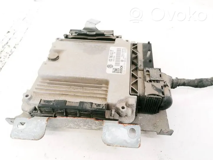 Volkswagen Golf Plus Calculateur moteur ECU 03G906016EF