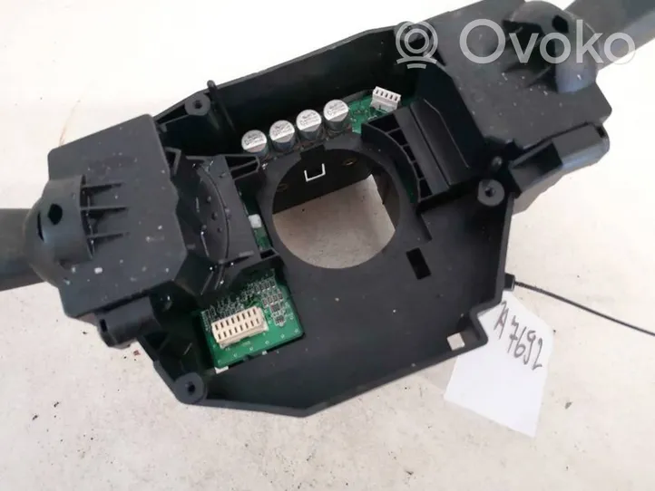 Volvo S40 Leva/interruttore dell’indicatore di direzione e tergicristallo p30710338