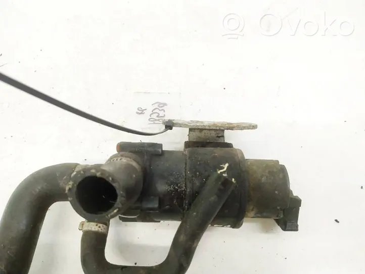 Mercedes-Benz E W210 Pompe à eau de liquide de refroidissement A2108300114