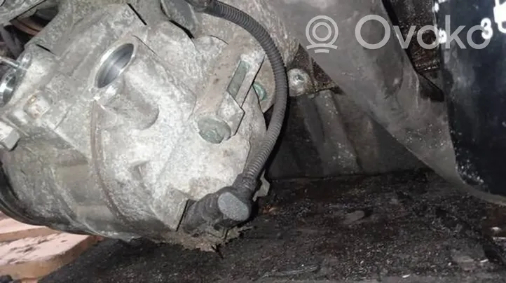 Audi A3 S3 8P Ilmastointilaitteen kompressorin pumppu (A/C) 1K0820803L