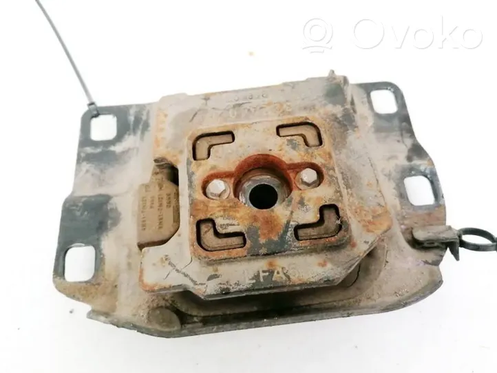 Volvo S40 Engine mount bracket 4N517M121FD