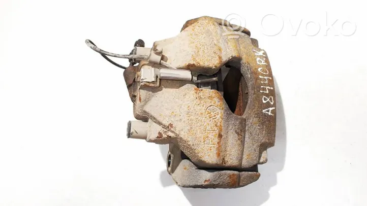 Volkswagen Touareg I Front brake caliper 7l6105d